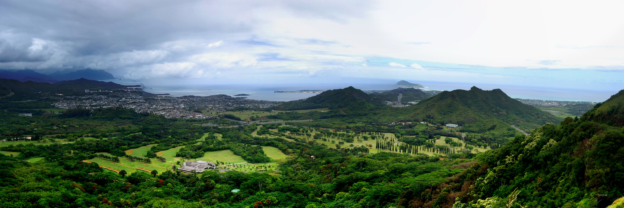Panorama of Honolulu from the Hawaiian mountains